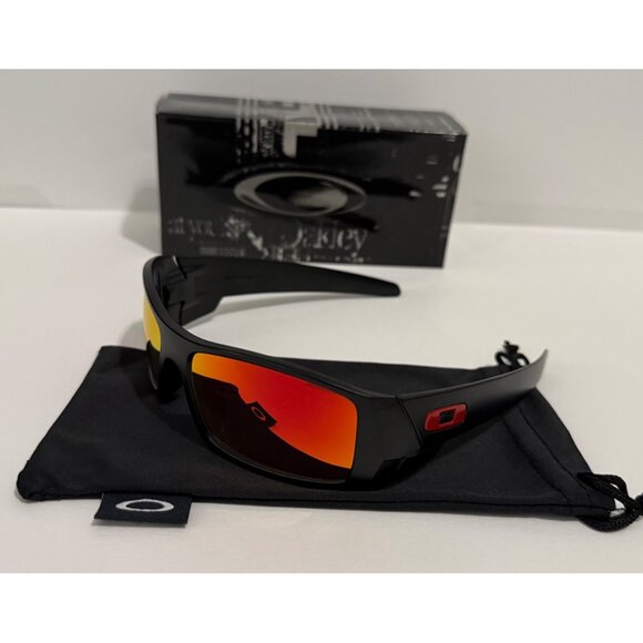 Oakley GASCAN Black Matte Frame OO9014 Ruby Iridium Lenses - Picture 1 of 7